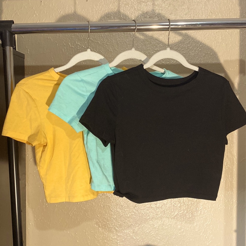 WILD FABLE- Yellow, Black, & Teal Crop Top Set (MED)